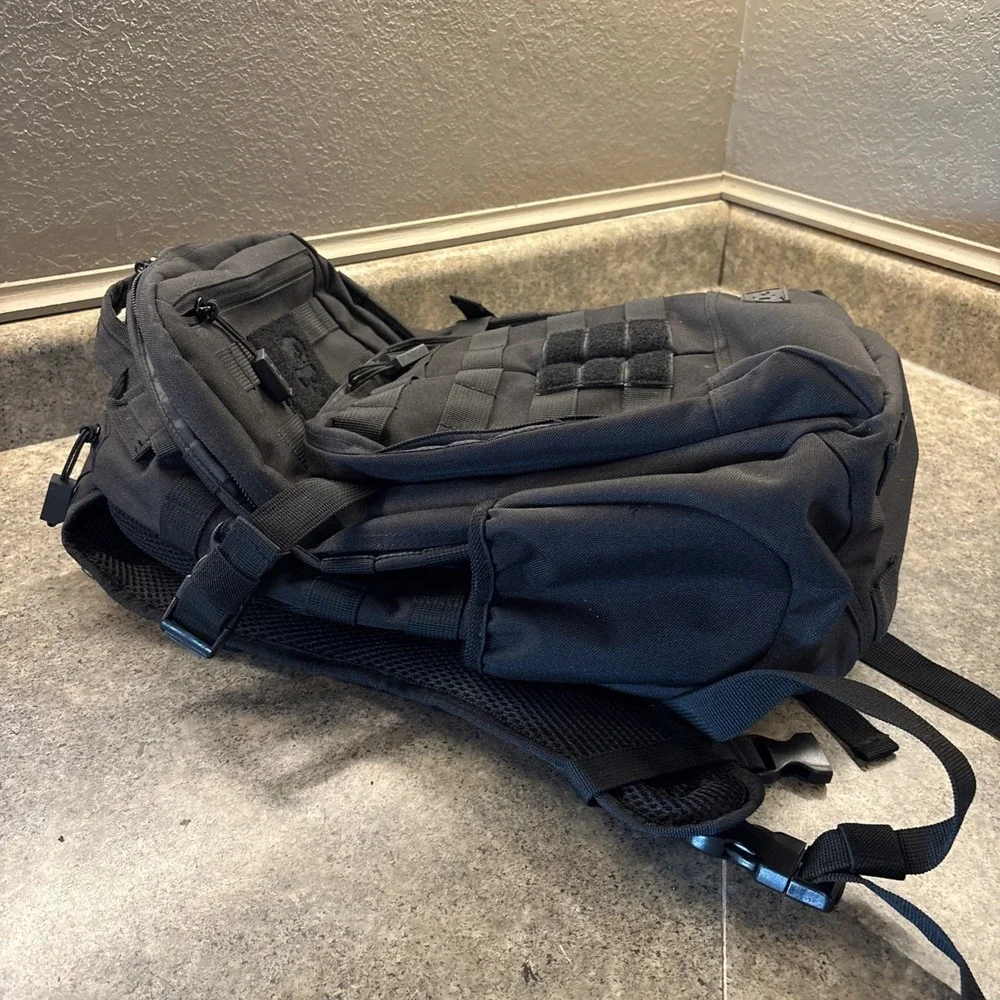 SOG NINJA TACTICAL DAY PACK BACKPACK 24.2L NYLON MOLLE WATER REPELLENT